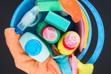 Como economizar em produtos de limpeza na zona norte sem abrir mão da qualidade